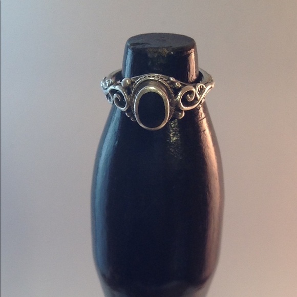 💋💋Vintage Sterling and black onyx ring - Picture 2 of 5